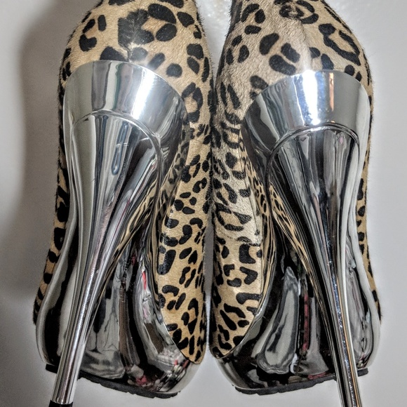 Rad Betsey Johnson Leopard Peep Toe Stilettos New! - Picture 4 of 6